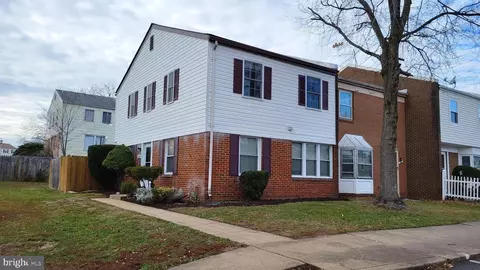 7801 W Point Ct, Manassas, VA 20109