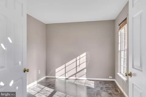 8746 Vanore Pl, Manassas, VA 20110 photo 6