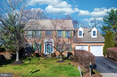 8746 Vanore Pl, Manassas, VA 20110 photo 2