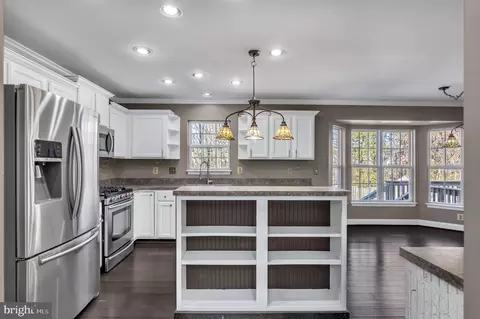 8746 Vanore Pl, Manassas, VA 20110 photo 8