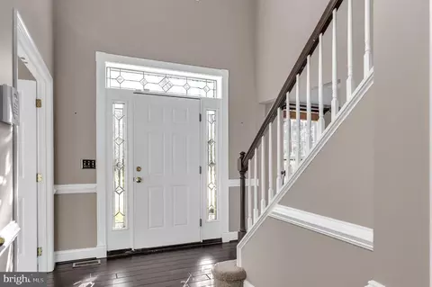 8746 Vanore Pl, Manassas, VA 20110 photo 3