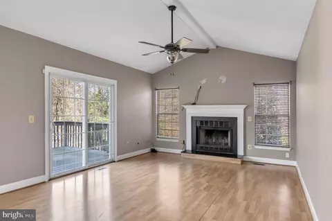 8746 Vanore Pl, Manassas, VA 20110 photo 17