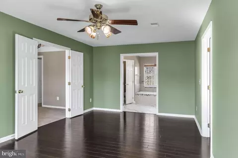 8746 Vanore Pl, Manassas, VA 20110 photo 29
