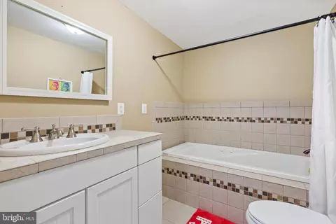13531 Dodsworth Dr, Bristow, VA 20136 photo 36