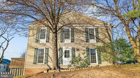3167 Arrowhead Ct, Woodbridge, VA 22192