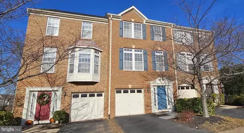 6723 Lucas Point Loop, Gainesville, VA 20155