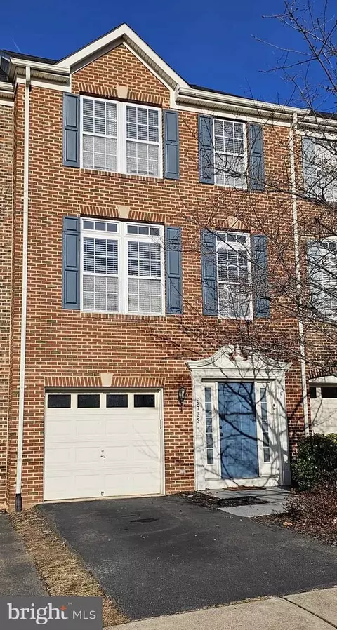 6723 Lucas Point Loop, Gainesville, VA 20155 photo 3