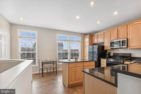 6723 Lucas Point Loop, Gainesville, VA 20155 photo 18