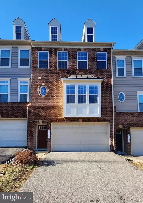 12692 Lakeside Ct, Woodbridge, VA 22192