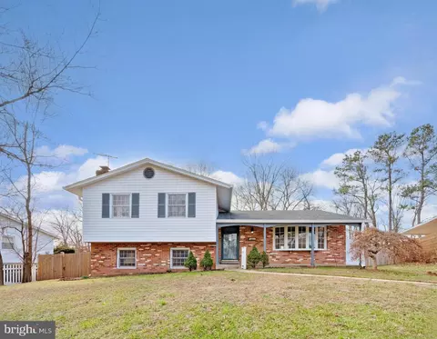 7389 Roxbury Ave, Manassas, VA 20109