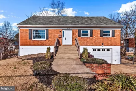 9712 Fairmont Ave, Manassas, VA 20109