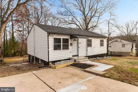 1523 Aiden Dr, Woodbridge, VA 22191