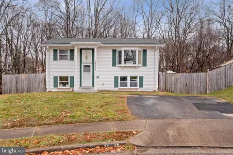 14301 Fairmont Ct, Woodbridge, VA 22193