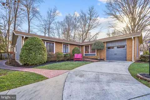 4221 Avon Dr, Dumfries, VA 22025 photo 2