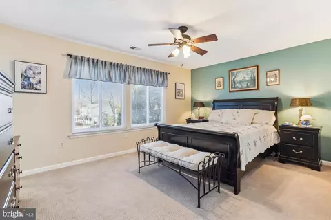 4221 Avon Dr, Dumfries, VA 22025 photo 13