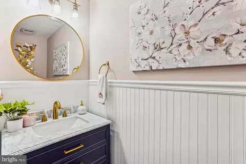 4221 Avon Dr, Dumfries, VA 22025 photo 12