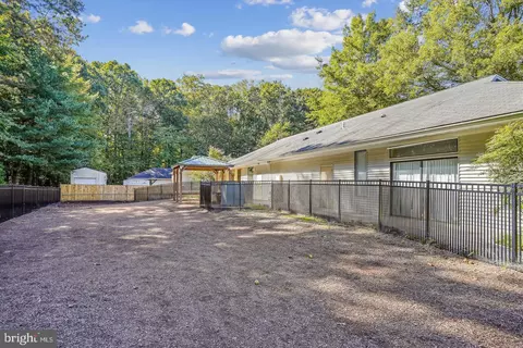 4221 Avon Dr, Dumfries, VA 22025 photo 27