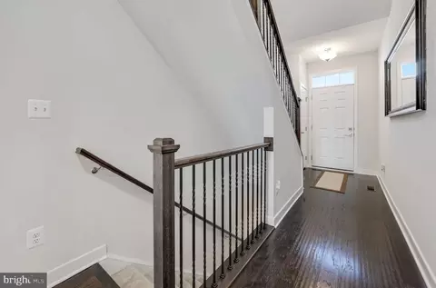 2224 Red Pine Loop, Dumfries, VA 22026 photo 3