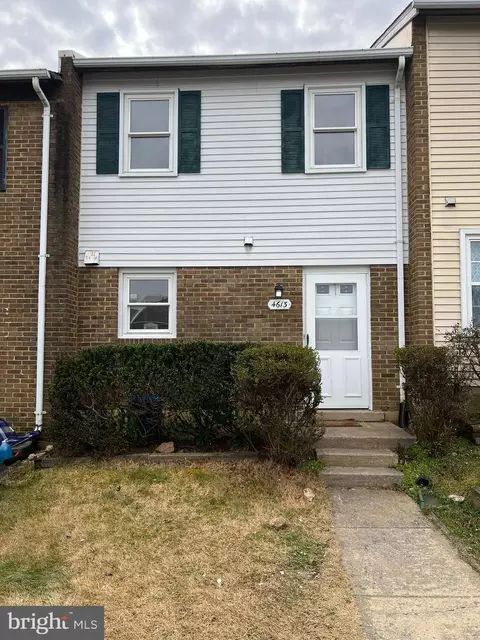 4613 Whitaker Pl, Woodbridge, VA 22193