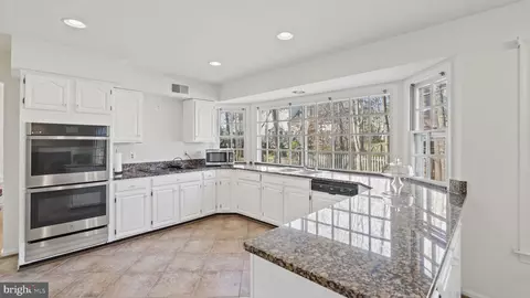 4258 Exeter Dr, Dumfries, VA 22025 photo 16