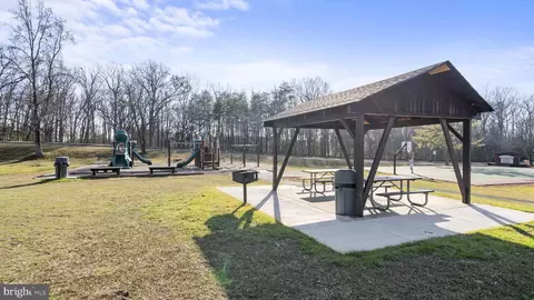 4258 Exeter Dr, Dumfries, VA 22025 photo 41