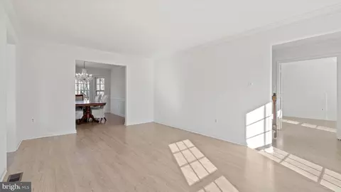 4258 Exeter Dr, Dumfries, VA 22025 photo 7