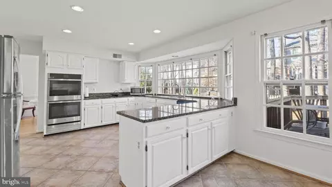 4258 Exeter Dr, Dumfries, VA 22025 photo 15