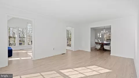 4258 Exeter Dr, Dumfries, VA 22025 photo 6