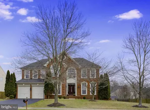 5703 Caribbean Ct, Haymarket, VA 20169