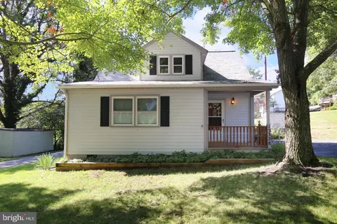 12328 Bristow Rd, Bristow, VA 20136