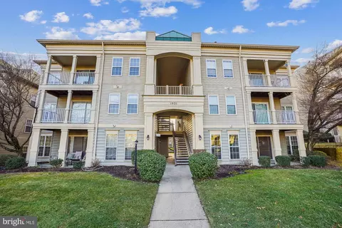 1031 Gardenview Loop #104, Woodbridge, VA 22191