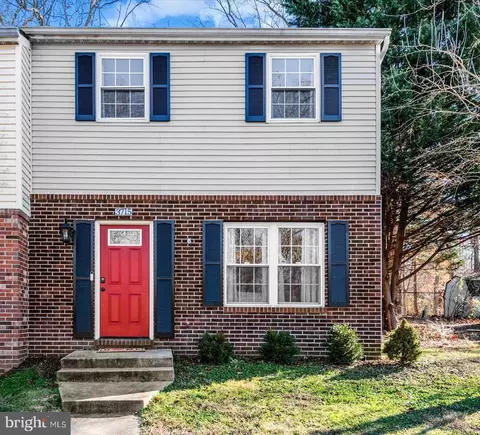 3715 Mainsail Cv, Triangle, VA 22172