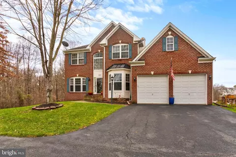 16411 Kramer Estate Dr, Woodbridge, VA 22191