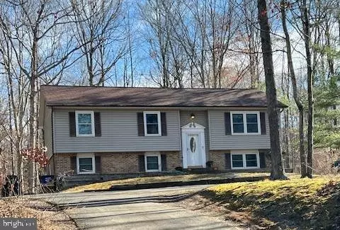 12227 Larch Ln, Manassas, VA 20112