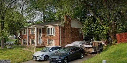 13713 Kaywood Dr, Woodbridge, VA 22193