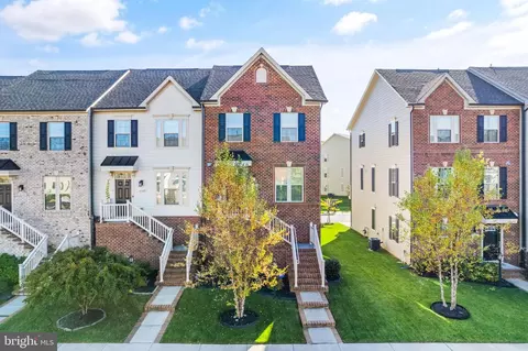 18091 Red Cedar Rd, Dumfries, VA 22026