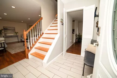 9845 Alan Ct, Manassas, VA 20109 photo 4
