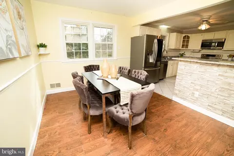 9845 Alan Ct, Manassas, VA 20109 photo 10