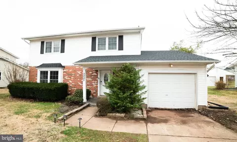 9845 Alan Ct, Manassas, VA 20109 photo 2