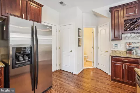 7204 Little Thames Dr, Gainesville, VA 20155 photo 12