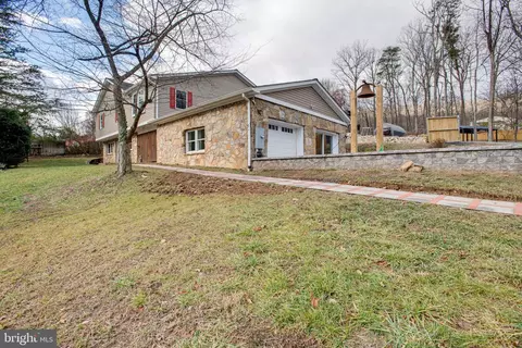 2656 Collins Ct, Haymarket, VA 20169