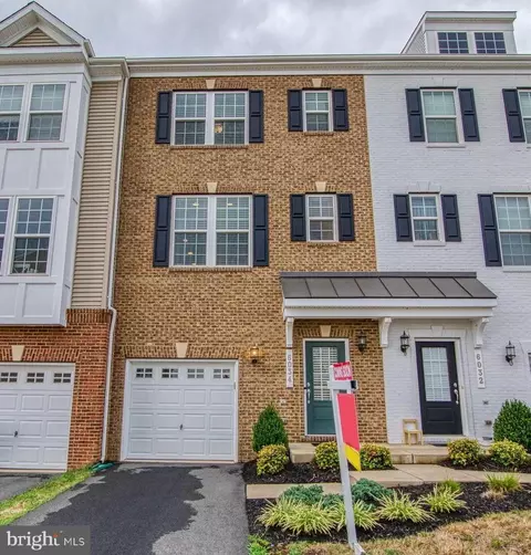 6034 Camerons Ferry Dr, Haymarket, VA 20169