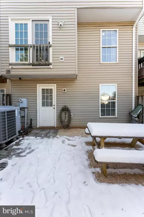 7018 Rogue Forest Ln, Gainesville, VA 20155 photo 27