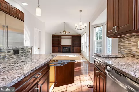 3691 Thomasson Crossing Dr, Triangle, VA 22172 photo 27