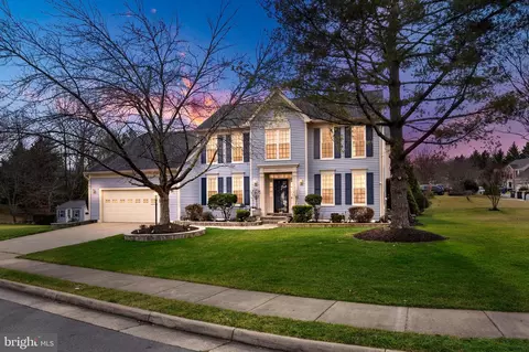 3691 Thomasson Crossing Dr, Triangle, VA 22172