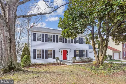 15346 Edgehill Dr, Dumfries, VA 22025