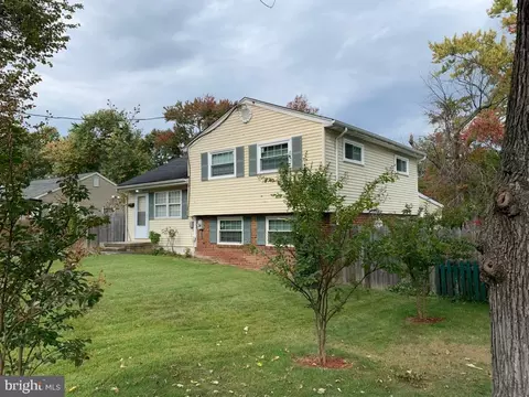 13211 Alison St, Woodbridge, VA 22191