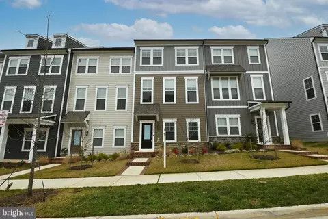 1769 Hickory Woods Rd, Dumfries, VA 22026