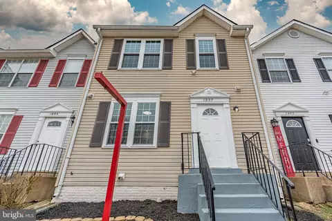 1957 Fort Monroe Ct, Dumfries, VA 22026