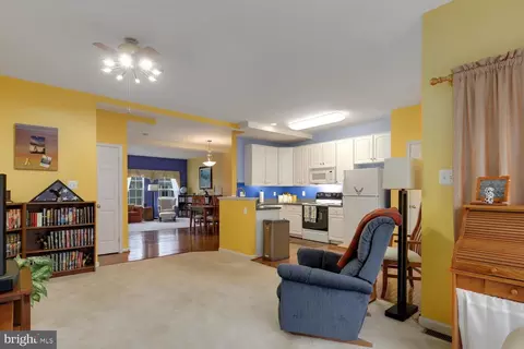 6907 Traditions Trl, Gainesville, VA 20155 photo 8